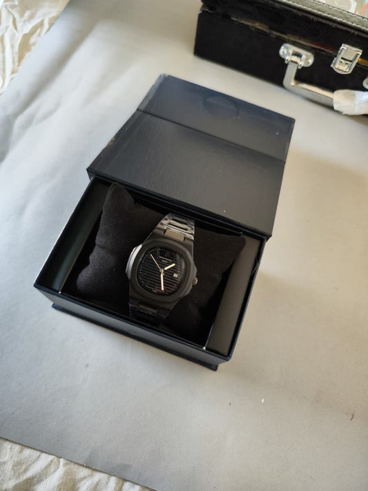 Patek Philippe Nautilus Geneve luxury wrist watch for men (Full Black)